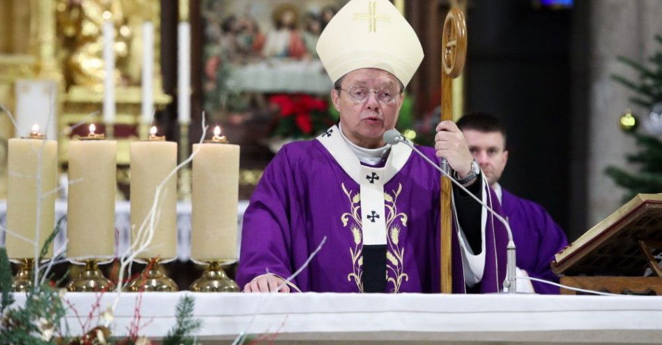 zdjęcie: świat byłby lepszy, gdybyśmy się nauczyli patrzeć na ludzi po Bożemu / fot. PAP