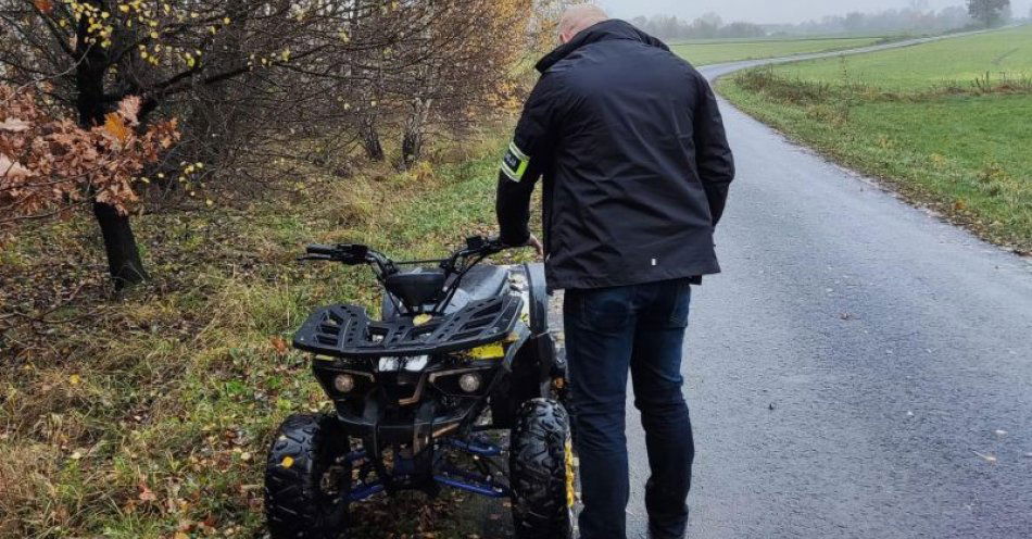 zdjęcie: Policjanci odzyskali skradzionego quada / fot. KPP w Trzebnicy