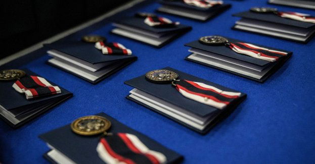 Świdniccy policjanci uhonorowani podczas obchodów Niepodległości