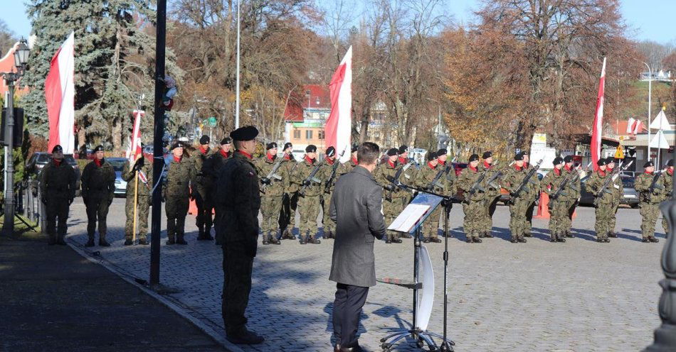 zdjęcie: Wzruszające obchody Święta Niepodległości w Krośnie Odrzańskim / fot. KPP Krosno Odrzańskie
