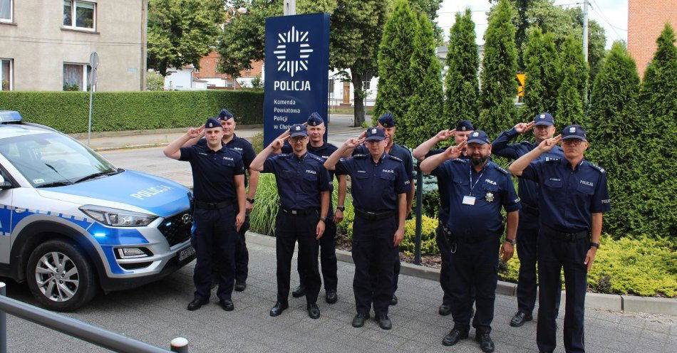 zdjęcie: Chełmińscy policjanci pożegnali tragicznie zmarłego żołnierza / fot. KPP w Chełmnie