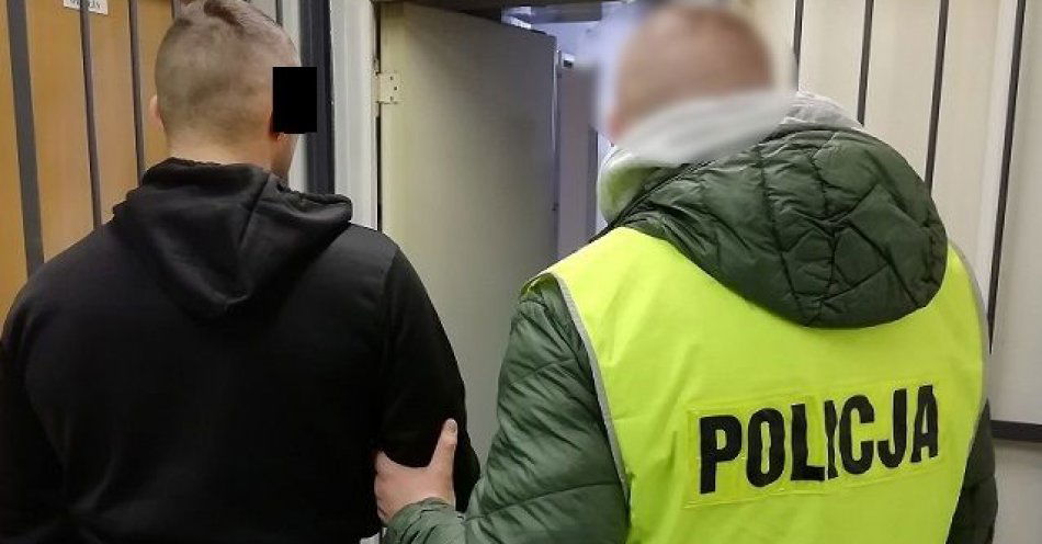 zdjęcie: Złodziej recydywista w rękach policjantów / fot. KMP w Łodzi