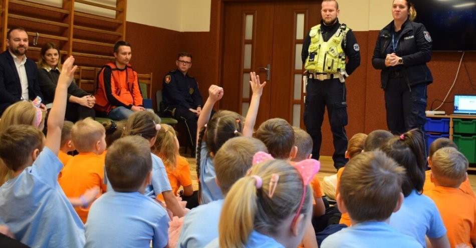 zdjęcie: 55 nowych kamer i spotkania z policją zwiększają bezpieczeństwo Opoczna / fot. KPP w Opocznie