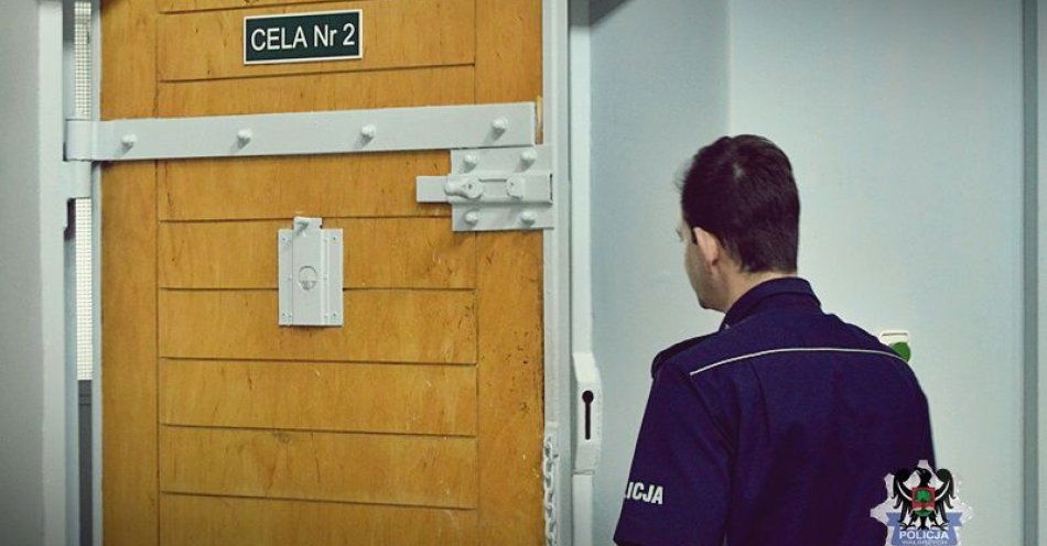 zdjęcie: Od piątkowego popołudnia dziesięcioro zatrzymanych poszukiwanych / fot. KMP w Wałbrzychu