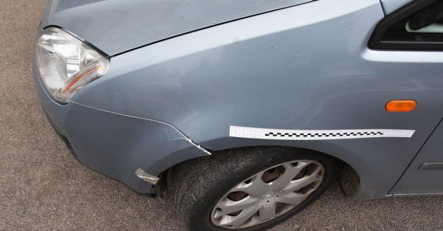 Chcieli ukraść zderzak. Wpadli na gorącym uczynku.