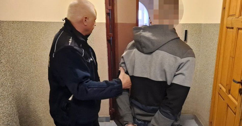 zdjęcie: Policjanci zatrzymali jednego dnia trzech poszukiwanych do odbycia kary pozbawienia wolności / fot. KPP w Lęborku