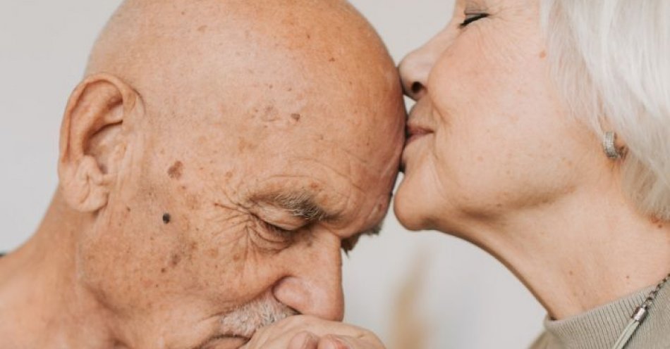zdjęcie: Areszt za znęcanie się nad rodzicami / pexels/5790834
