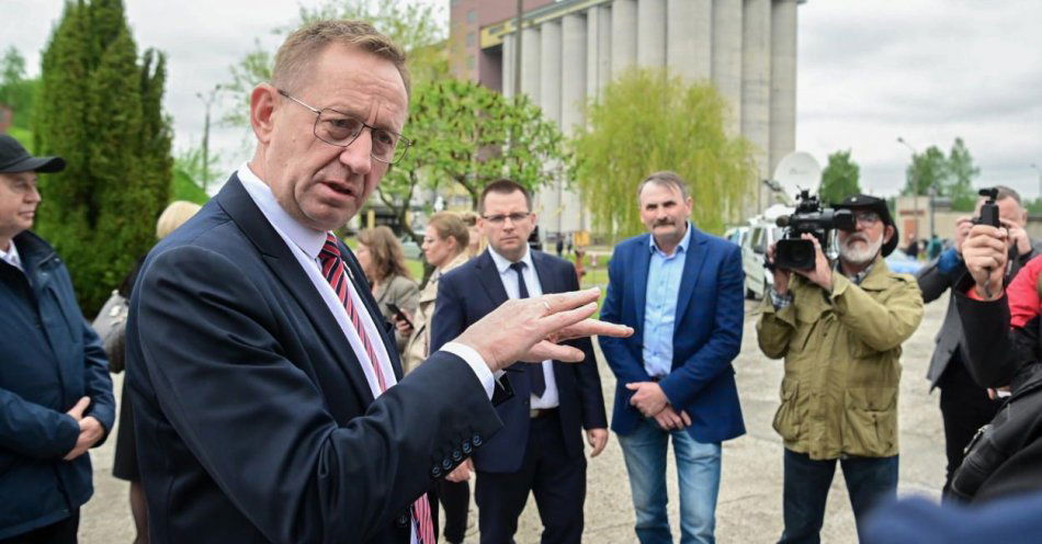 zdjęcie: Ceny zboża na rynkach spadają, stąd większa pomoc rządu / fot. PAP