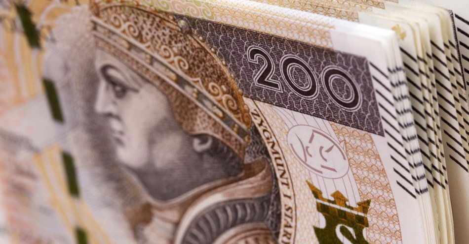 zdjęcie: 12 oskarżonych o nielegalny hazard i pranie pieniędzy / v20807234