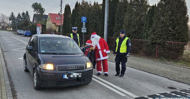 Mikołajkowa akcja w Sandomierzu zwiększa bezpieczeństwo na drogach