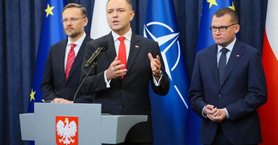 zdjęcie: Prezydent podpisał dwie kolejne nowelizacje Karty nauczyciela. Jedna likwiduje tzw. godziny czarnkowe / fot. PAP