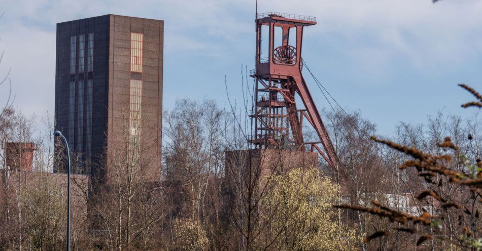 zdjęcie: Zmarł trzeci górnik leczony po zapaleniu metanu w kopalni Szczygłowice / v29883427