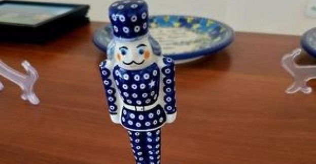 Sukces legnickiej policjantki na III Turnieju Piłki Nożnej IPA Region Bolesławiec.  Najlepszą bramkarką turnieju została sierż. Justyna Walter z KMP L