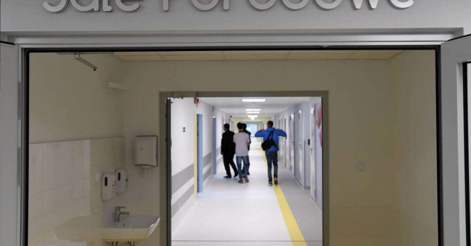 zdjęcie: Prezeska Fundacji Rodzić po Ludzku: znikają nawet najlepsze małe porodówki / Kraków, 25.09.2018. Otwarcie Małopolskiego Centrum Macierzyństwa i Medycyny Kobiet, 25 bm. w krakowskim Szpitalu Specjalistycznym im. L. Rydygiera. (soa) PAP/Jacek Bednarczyk