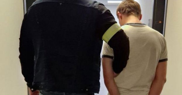 Kryminalny poza służbą rozpoznał i zatrzymał poszukiwanego