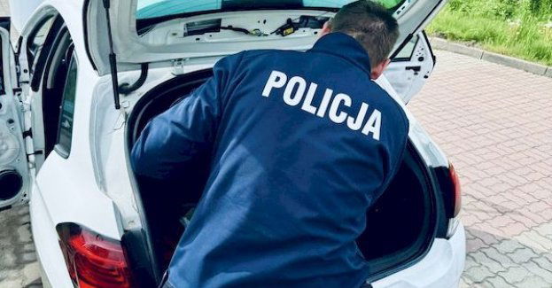 Ukrył w samochodzie 5 litrów płynnej amfetaminy. 3 miesiące tymczasowego aresztu dla 42-latka.