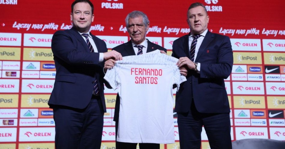 zdjęcie: Fernando Santos zaprezentowany jako selekcjoner piłkarskiej kadry Polski / fot. PAP