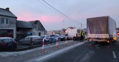 Trzy poranne kolizje w powiecie kępińskim. Policja apeluje