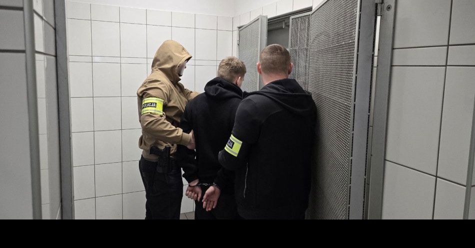 zdjęcie: Oszust zatrzymany podczas próby wyłudzenia 50 tysięcy złotych / fot. KMP w Dąbrowie Górniczej