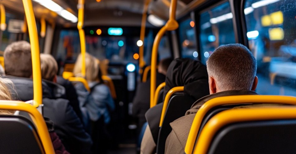 zdjęcie: Od lipca bezpłatna komunikacja miejska dla posiadaczy biletów Intercity / v59965273