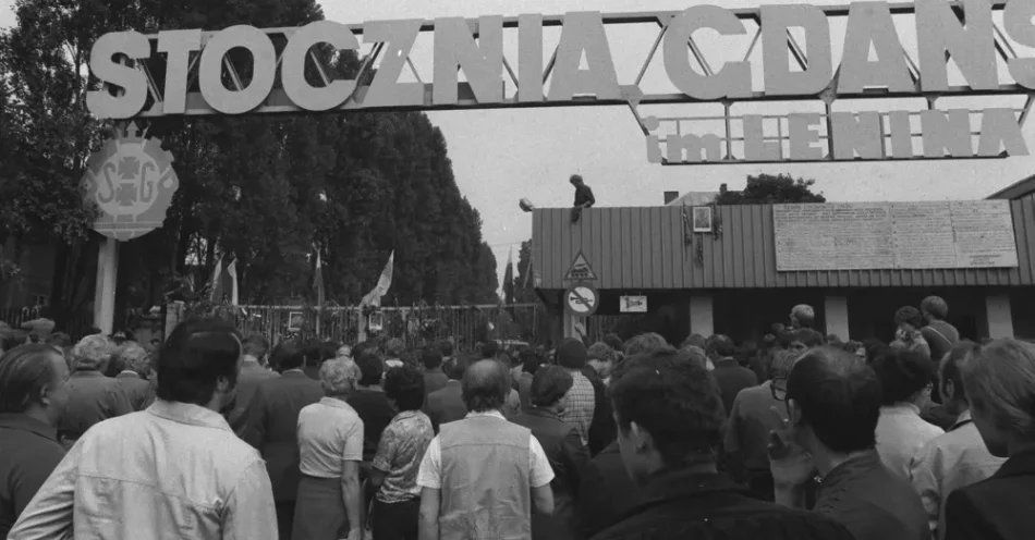 zdjęcie: 46 lat temu strajkiem w Gdańsku rozpoczęła się „Rewolucja Solidarności” / Stocznia Gdanska - Sierpien 1980 PAP/CAF-Tadeusz Zagoździnski