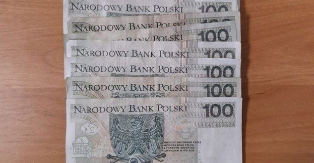 Przyniosła na komisariat znalezioną gotówkę