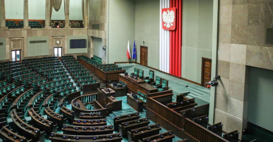 zdjęcie: W środę premier przedstawi w Sejmie wniosek o wotum zaufania dla rządu; głosowanie o godz. 14 / fot. PAP