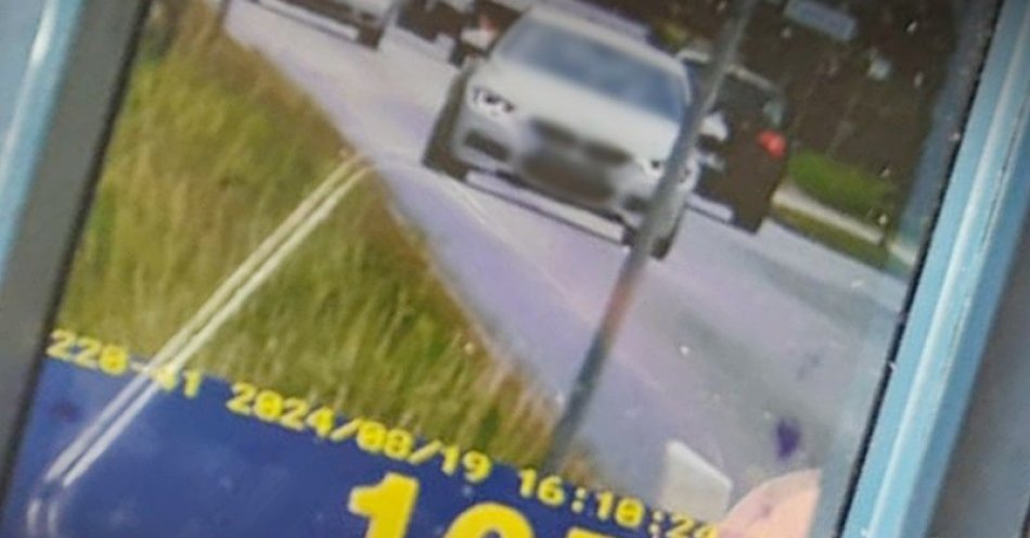zdjęcie: 105 km/h na pięćdziesiątce Przypominamy. Nie ma pobłażania dla piratów drogowych / fot. KMP w Wałbrzychu