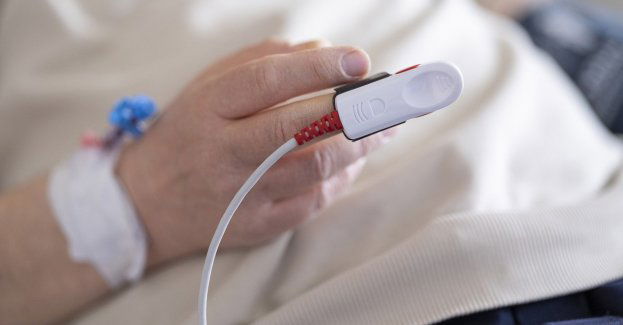 Mężczyzna z raną postrzałową brzucha trafił do szpitala - do wyjaśnienia zatrzymano jedną osobę