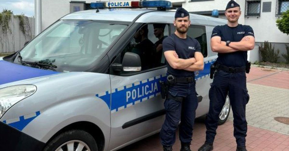 zdjęcie: Policjanci uratowali kobietę / fot. KMP w Gdyni