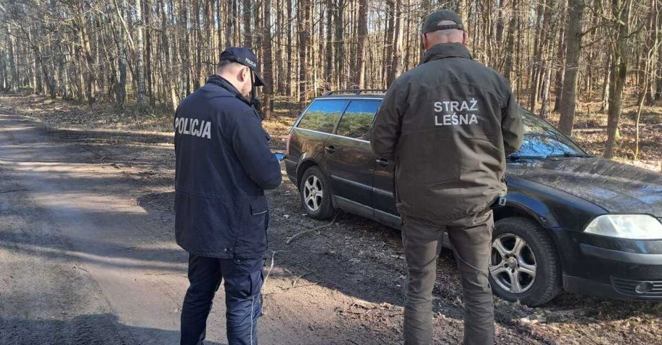 zdjęcie: Wieniec 26 Policja i Straż Leśna patrolują lasy Białogardu / fot. KPP w Białogardzie