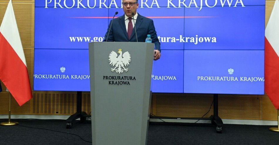 zdjęcie: Po oględzinach głosów z 250 komisji wyborczych, mówimy o różnicy rzędu 1,5 tys. głosów / fot. PAP