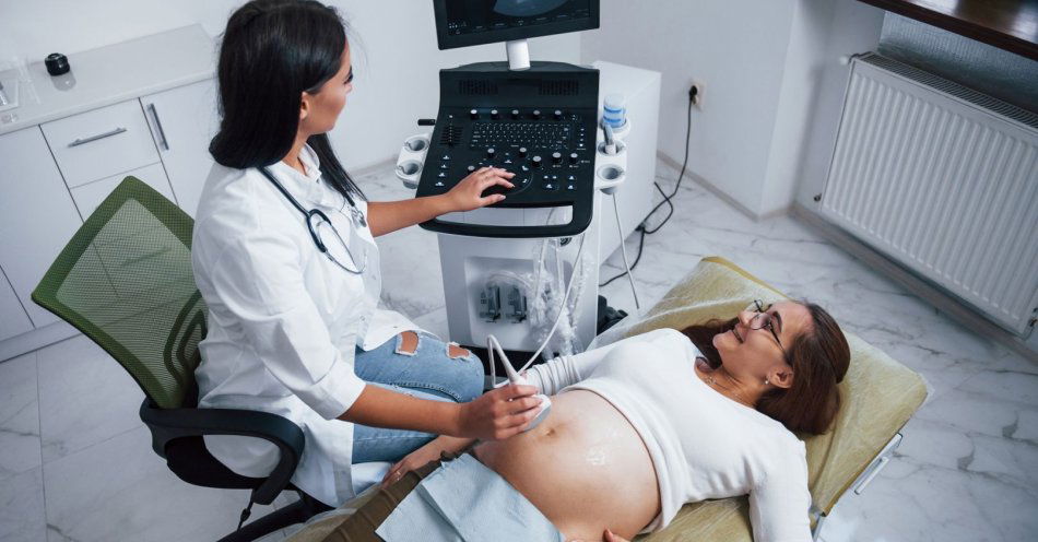 zdjęcie: Szpital w Lesku na kolejny miesiąc zawiesił działalność porodówki / v15227623