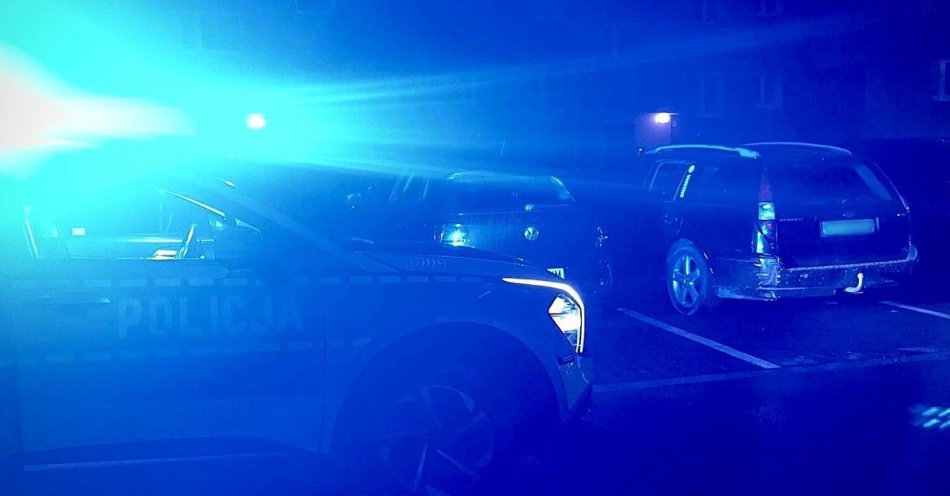 zdjęcie: Pijany osiemnastolatek zatrzymany przy próbie kradzieży Forda / fot. KPP Piła