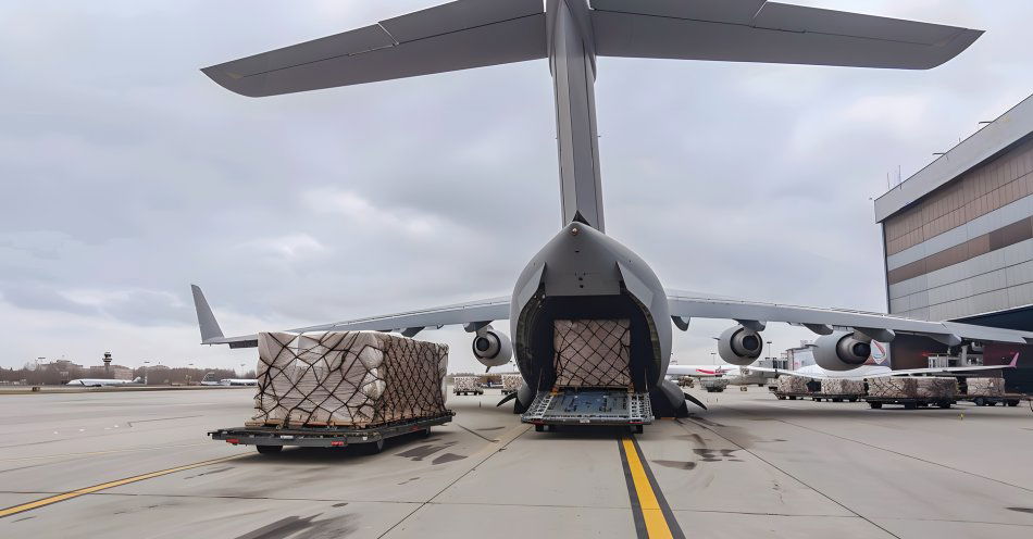 zdjęcie: Nowy terminal cargo na lotnisku Kraków Airport za blisko 92 mln zł / v40994065