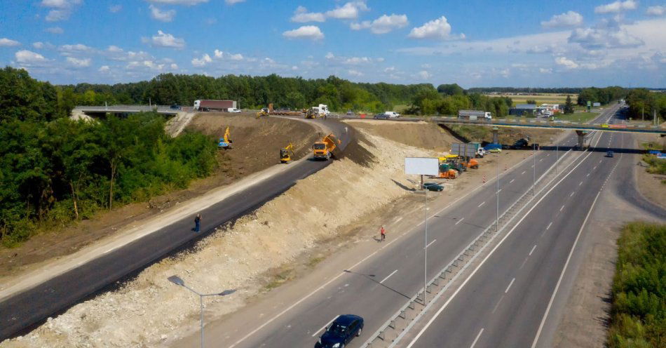 zdjęcie: Jest pozwolenie na rozbudowę A2; zakończenie prac planowane na drugą połowę 2028 r. / v40711886