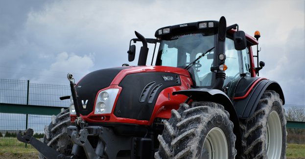 Według policji około 1,4 tys. rolniczych ciągników na proteście w centrum miasta