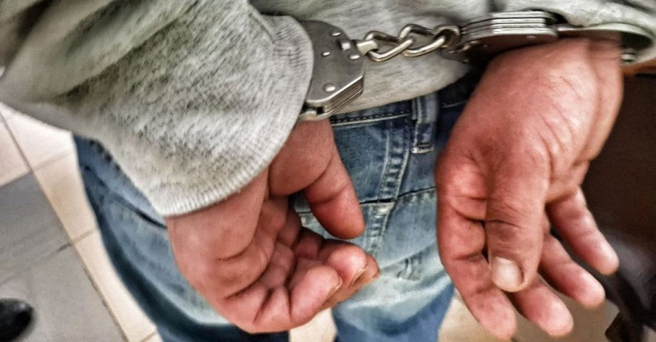 zdjęcie: Szczuczyn, po awanturze odjechał pijany - okazało się, że był poszukiwany / fot. KPP Grajewo