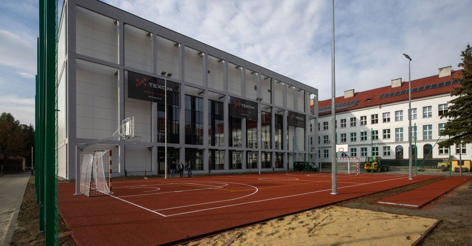 zdjęcie: Nowa hala sportowa dla uczniów i koszykarzy / fot. nadesłane