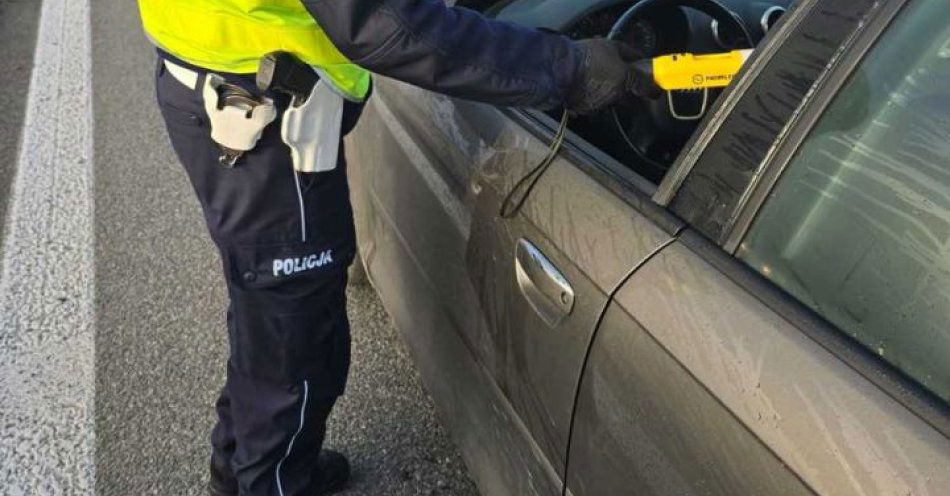 zdjęcie: Trzeźwy poranek w powiecie sanockim jeden kierowca zatrzymany / fot. KPP w Sanoku