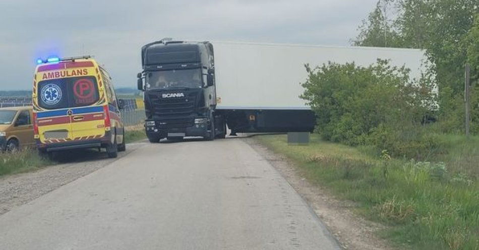 zdjęcie: Kierowca zasłabł za kierownicą / fot. KMP Chełm