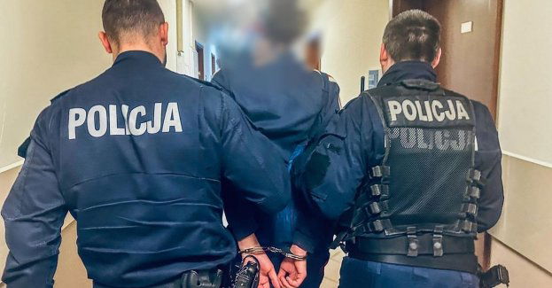 Najpierw uderzył żonę, później groził z bratem interweniującym policjantom