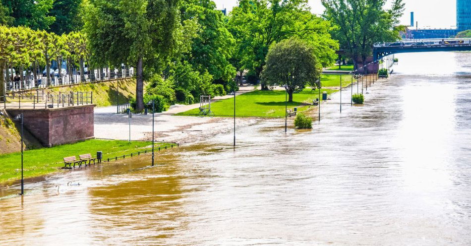 zdjęcie: Miasto potrzebuje 300 mln zł na dostosowanie infrastruktury krytycznej do potrzeb zmieniającego się klimatu / v7059235