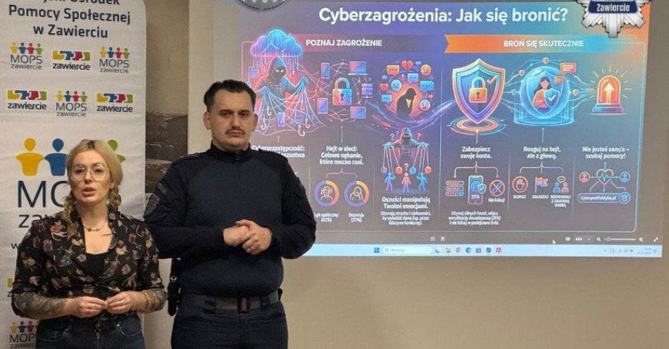 zdjęcie: Profilaktyk o mowie nienawiści w bibliotece w Zawierciu / fot. KPP w Zawierciu