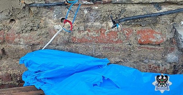 Przypominamy, że kradzież energii elektrycznej jest przestępstwem. Zlikwidowane nielegalne przyłącze w Jedlinie-Zdroju