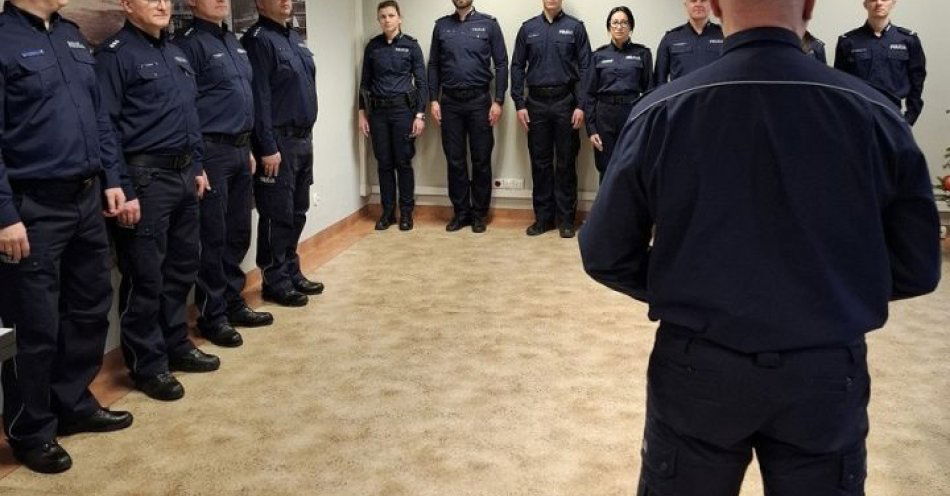 zdjęcie: Awansowali po kursie podoficerskim w Pruszczu Gdańskim / fot. KPP w Pruszczu Gdańskim