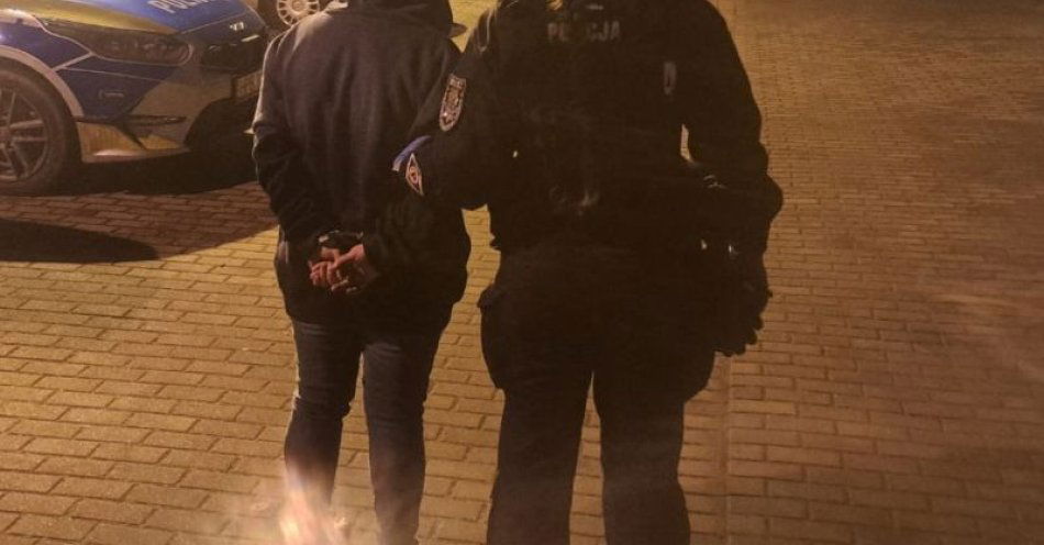 zdjęcie: Pasażerka nie chciała wysiąść. Policja znalazła narkotyki / fot. KPP w Miliczu