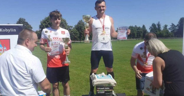 Świetny występ naszych policjantów w XXX  Biegu  im. Marszałka Józefa Piłsudskiego w Kobylinie
