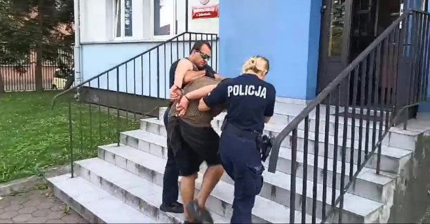 Obcokrajowiec zdewastował kaplicę na lotnisku