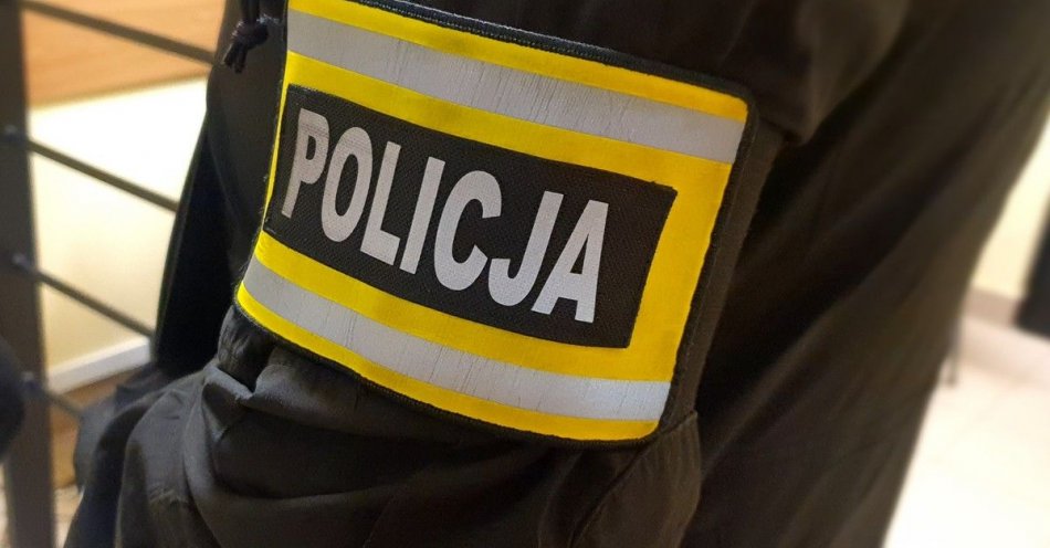 zdjęcie: 11 poszukiwanych w rękach policjantów / fot. KMP Białystok